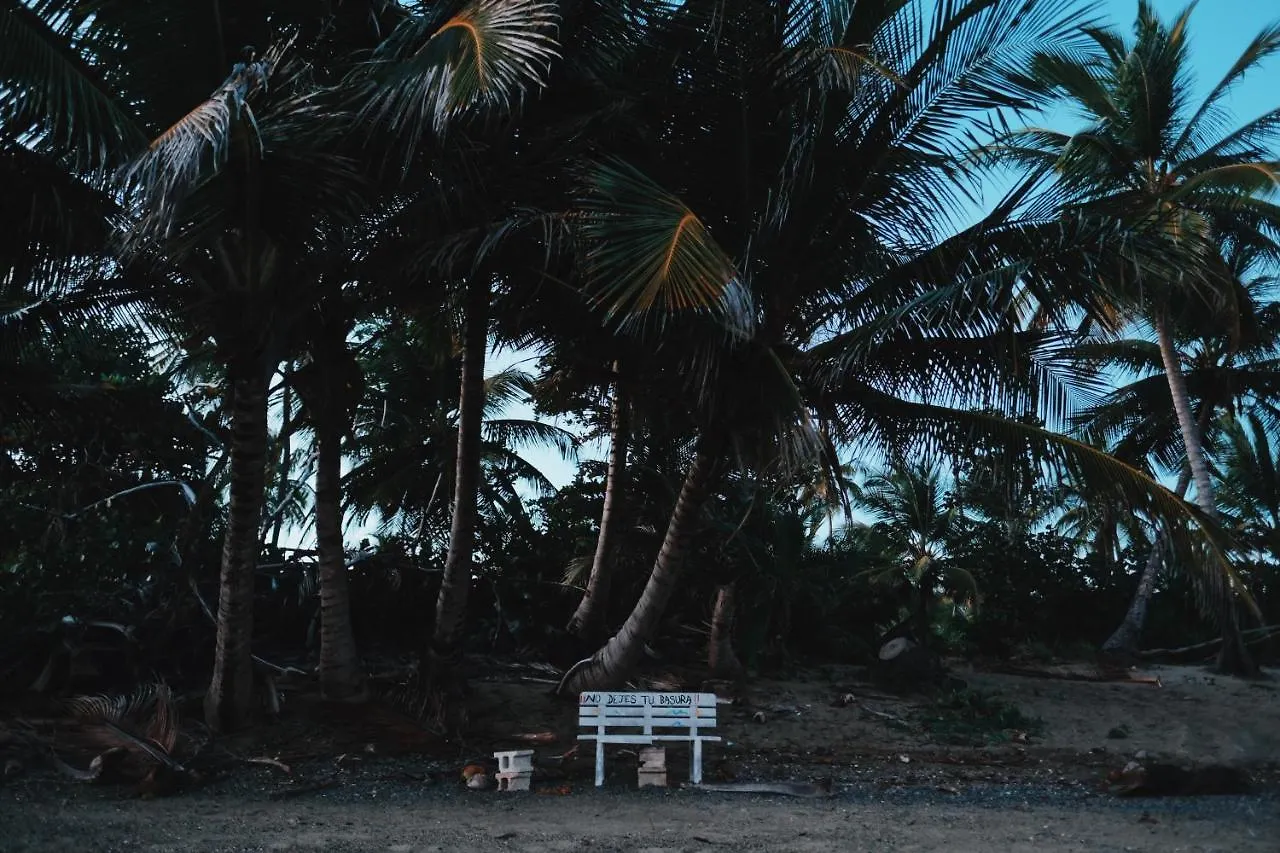 Peje Blanco Beachfront Farmstay Patillas